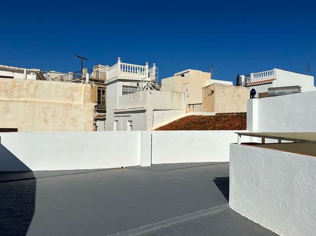 4 soveværelse Byhus til salg i Salobreña - € 210.000 (Ref: 6873871)