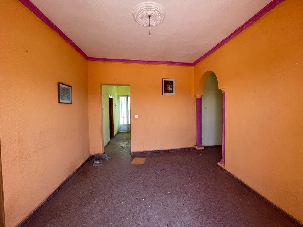 5 slaapkamer Huis te koop in Salobrena met garage - € 199.500 (Ref: 7045824)