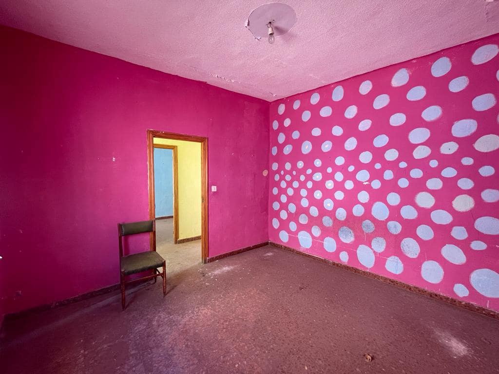 5 slaapkamer Huis te koop in Salobrena met garage - € 199.500 (Ref: 7045824)