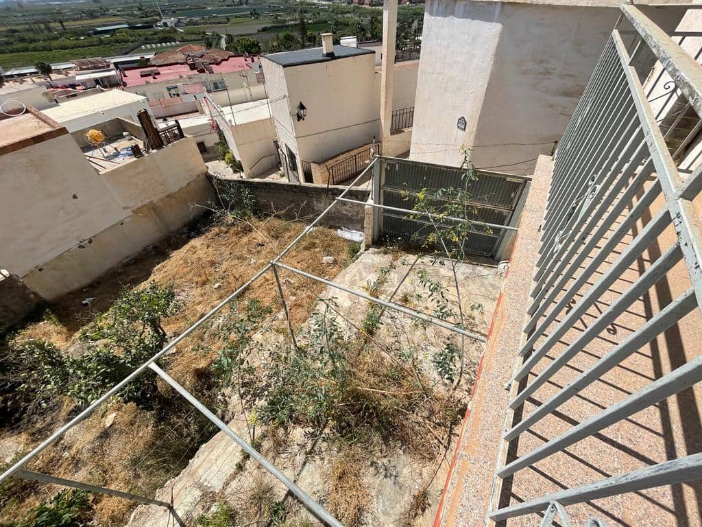 5 slaapkamer Huis te koop in Salobrena met garage - € 199.500 (Ref: 7045824)