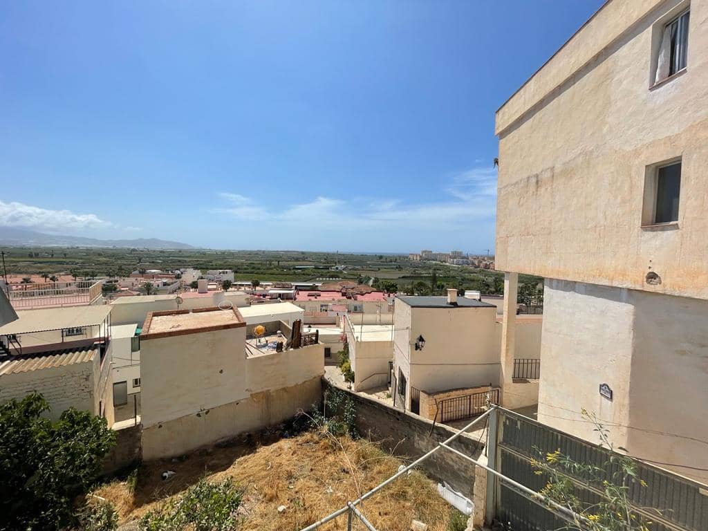 5 slaapkamer Huis te koop in Salobrena met garage - € 199.500 (Ref: 7045824)