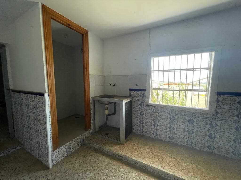 5 slaapkamer Huis te koop in Salobrena met garage - € 199.500 (Ref: 7045824)