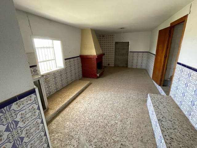 5 slaapkamer Huis te koop in Salobrena met garage - € 199.500 (Ref: 7045824)