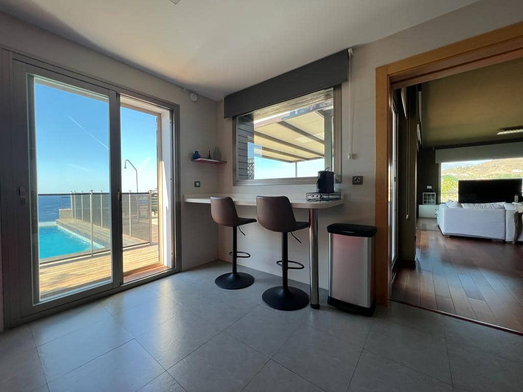 4 Zimmer Villa zu verkaufen in Almunecar mit Pool - 1.300.000 € (Ref: 7110105)