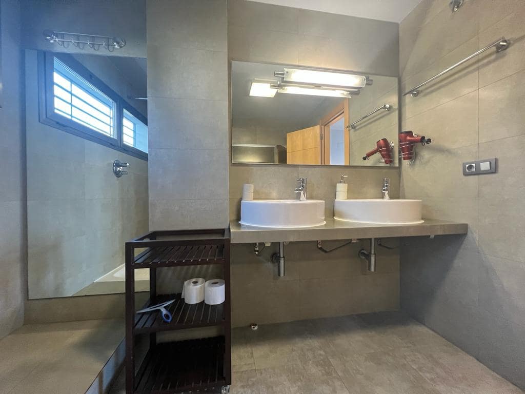 4 Zimmer Villa zu verkaufen in Almunecar mit Pool - 1.300.000 € (Ref: 7110105)