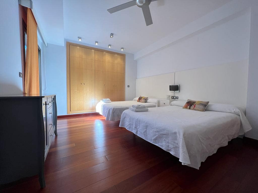 4 Zimmer Villa zu verkaufen in Almunecar mit Pool - 1.300.000 € (Ref: 7110105)