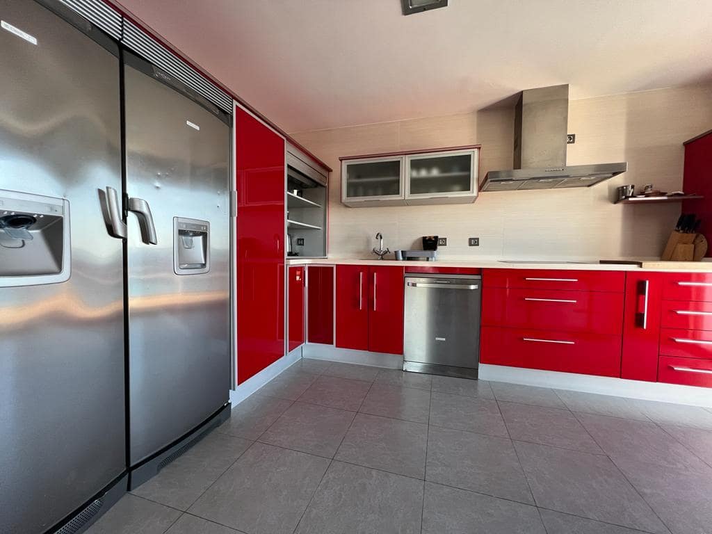 4 Zimmer Villa zu verkaufen in Almunecar mit Pool - 1.300.000 € (Ref: 7110105)