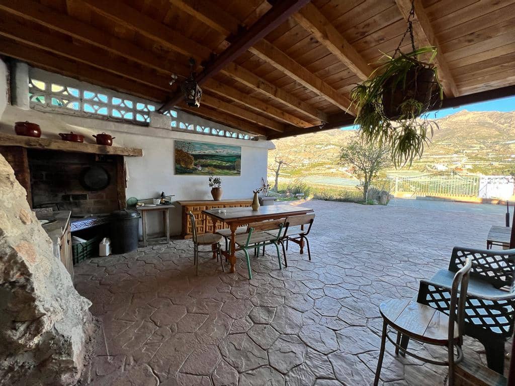 5 bedroom Finca/Country House for sale in Molvizar with pool - € 300,000 (Ref: 7358738)