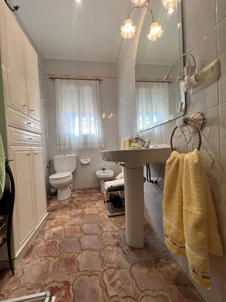3 chambre Villa/Maison à vendre à Motril avec piscine - 325 000 € (Ref: 7529449)