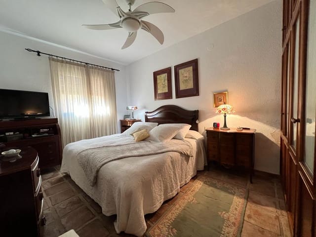 3 chambre Villa/Maison à vendre à Motril avec piscine - 325 000 € (Ref: 7529449)