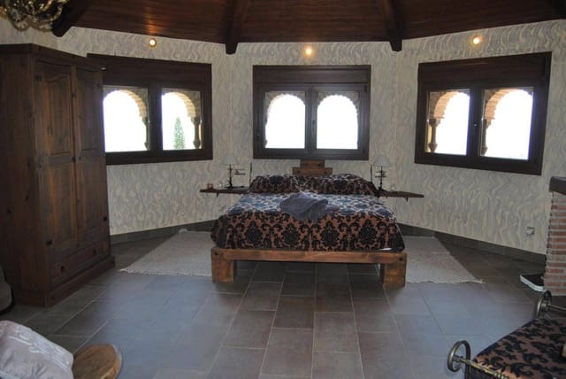 6 sypialnia Willa na sprzedaż w Salobreña z basenem - 1 190 000 € (Ref: 7591621)