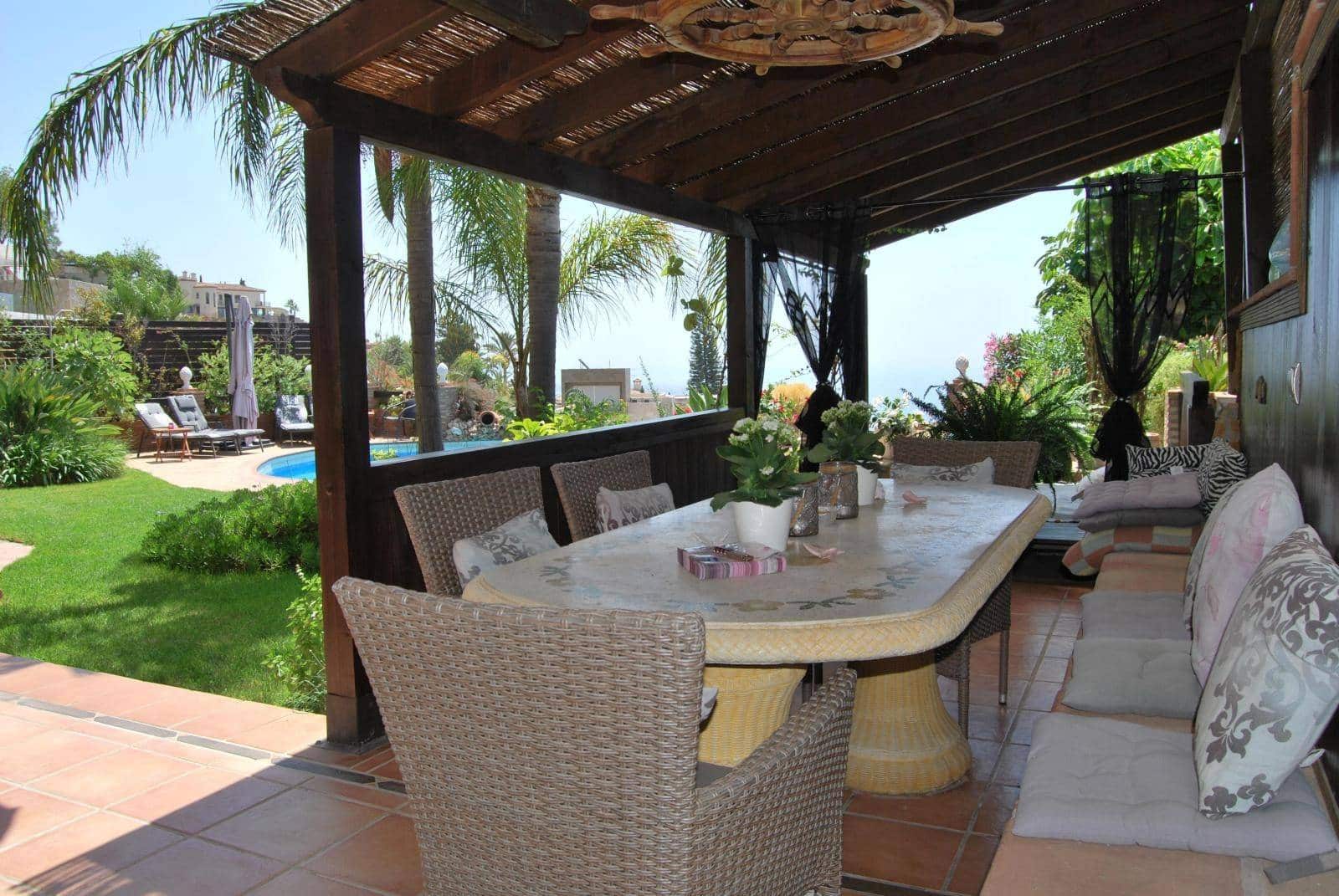 6 sypialnia Willa na sprzedaż w Salobrena z basenem - 1 190 000 € (Ref: 7591621)