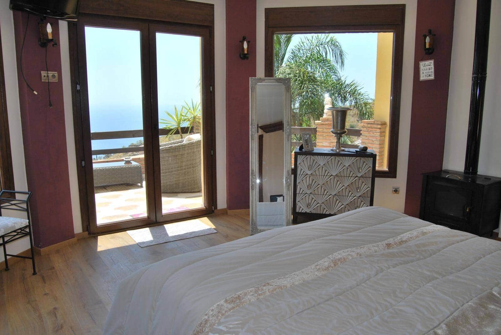 6 sypialnia Willa na sprzedaż w Salobrena z basenem - 1 190 000 € (Ref: 7591621)