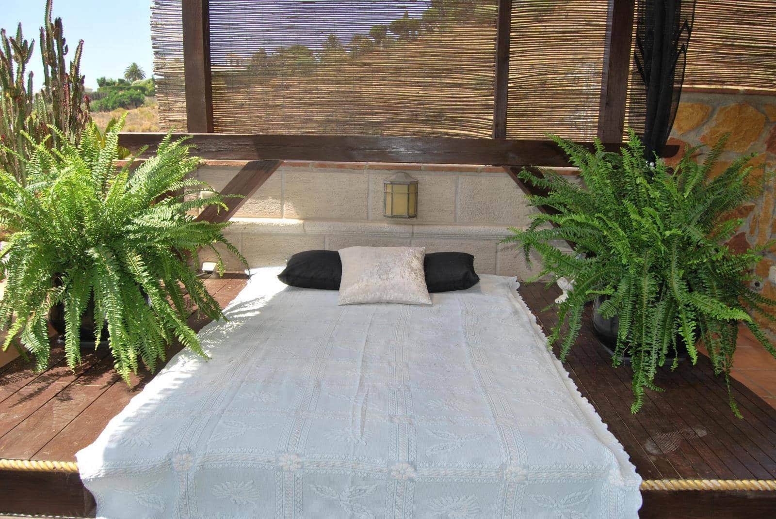 6 sypialnia Willa na sprzedaż w Salobrena z basenem - 1 190 000 € (Ref: 7591621)