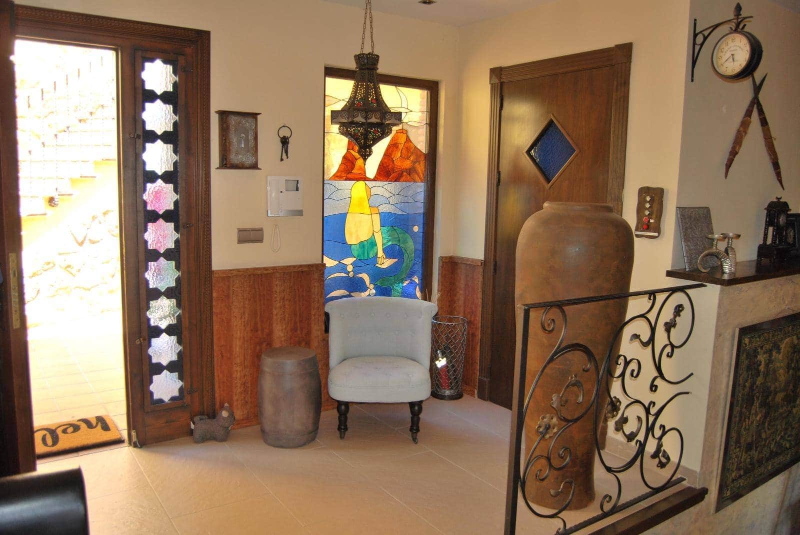 6 sypialnia Willa na sprzedaż w Salobrena z basenem - 1 190 000 € (Ref: 7591621)