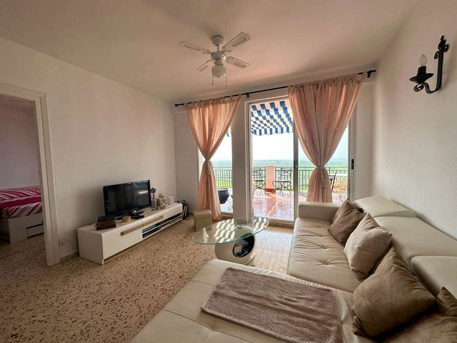 3 soveværelse Strandlejlighed til salg i Salobrena med swimmingpool - € 299.000 (Ref: 7709829)