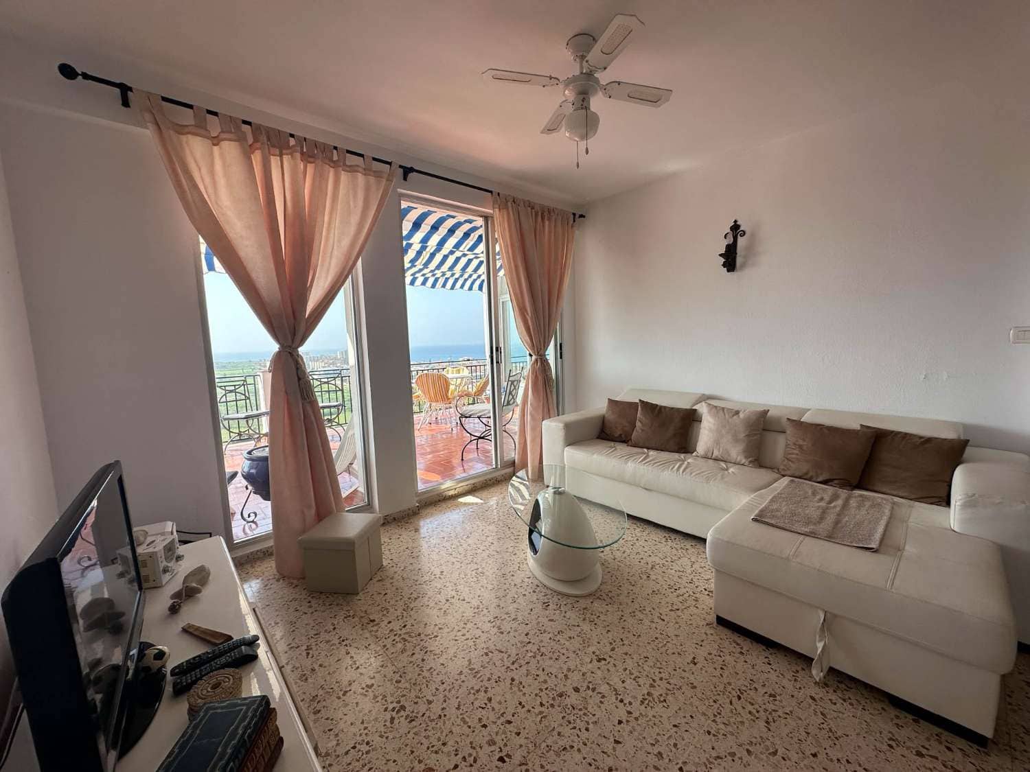 3 soveværelse Strandlejlighed til salg i Salobrena med swimmingpool - € 299.000 (Ref: 7709829)