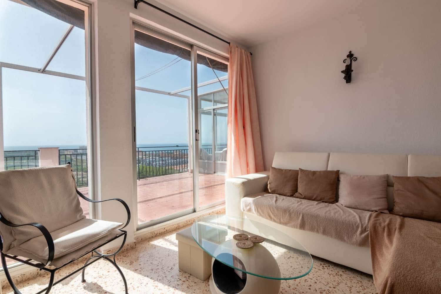 3 soveværelse Strandlejlighed til salg i Salobrena med swimmingpool - € 299.000 (Ref: 7709829)