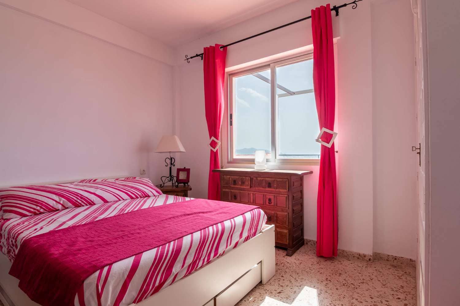 3 soveværelse Strandlejlighed til salg i Salobrena med swimmingpool - € 299.000 (Ref: 7709829)