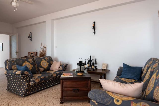 3 makuuhuone Ranta-asunto myytävänä paikassa Salobreña mukana uima-altaan - 299 000 € (Ref: 7709829)