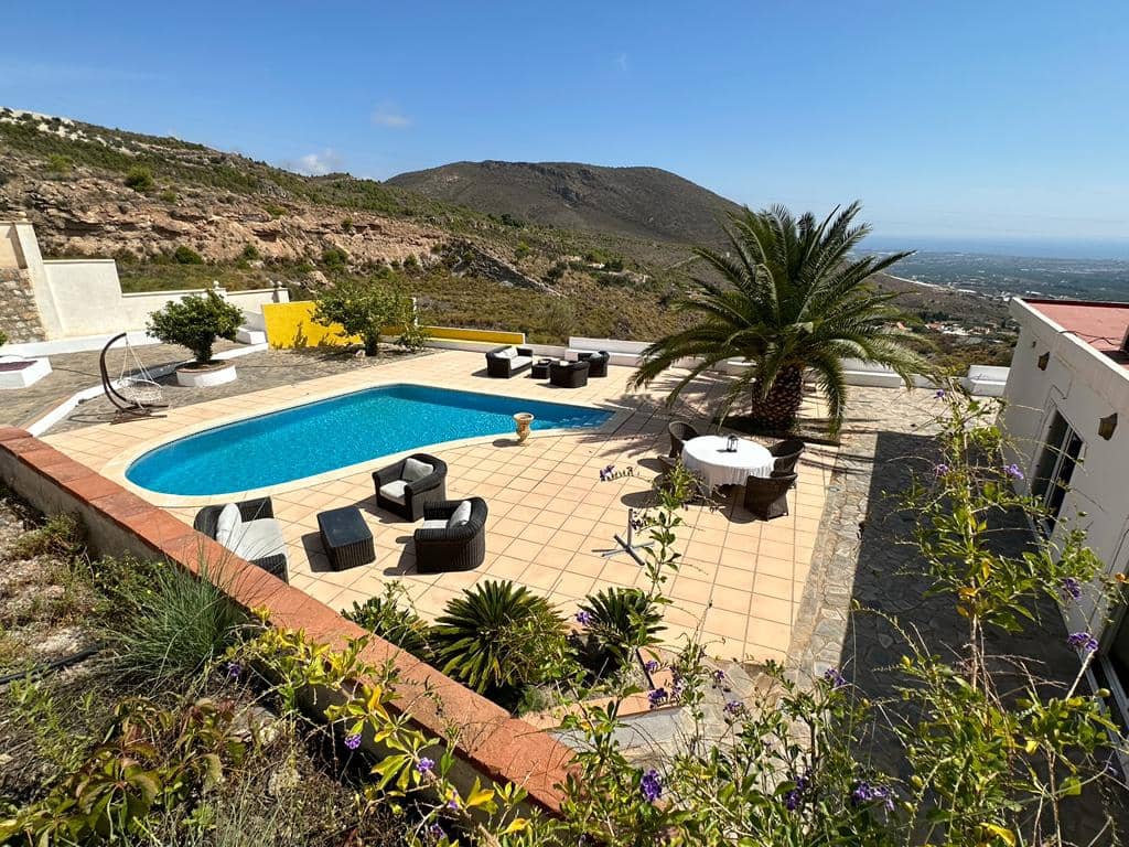4 bedroom Villa for sale in Molvizar with pool - € 480,000 (Ref: 7790282)