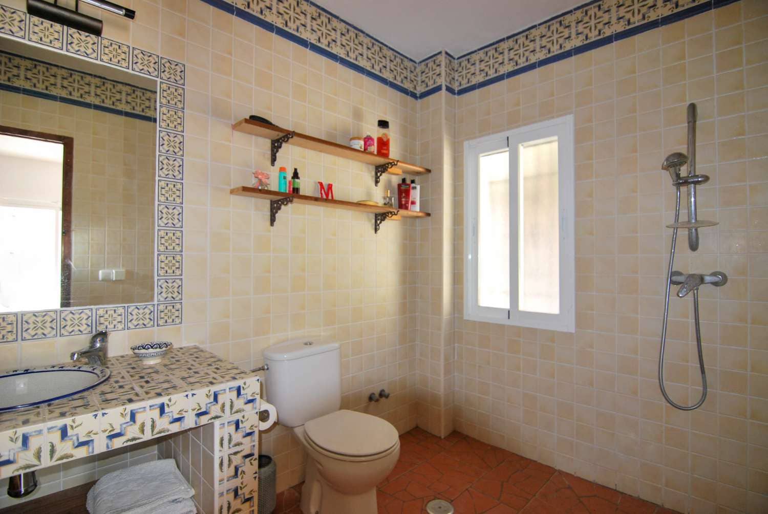 4 bedroom Villa for sale in Molvizar with pool - € 480,000 (Ref: 7790282)