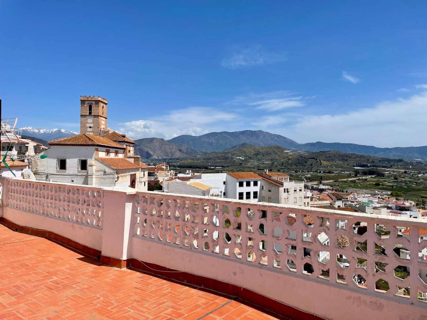 3 bedroom Apartment for sale in Salobrena with garage - € 284,000 (Ref: 7808149)
