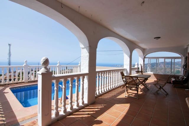 2 soveværelse Finca/Landehus til salg i Salobreña med swimmingpool - € 265.000 (Ref: 7812783)