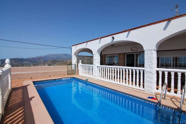 2 soveværelse Finca/Landehus til salg i Salobreña med swimmingpool - € 265.000 (Ref: 7812783)