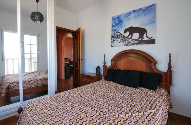 2 soveværelse Finca/Landehus til salg i Salobreña med swimmingpool - € 265.000 (Ref: 7812783)