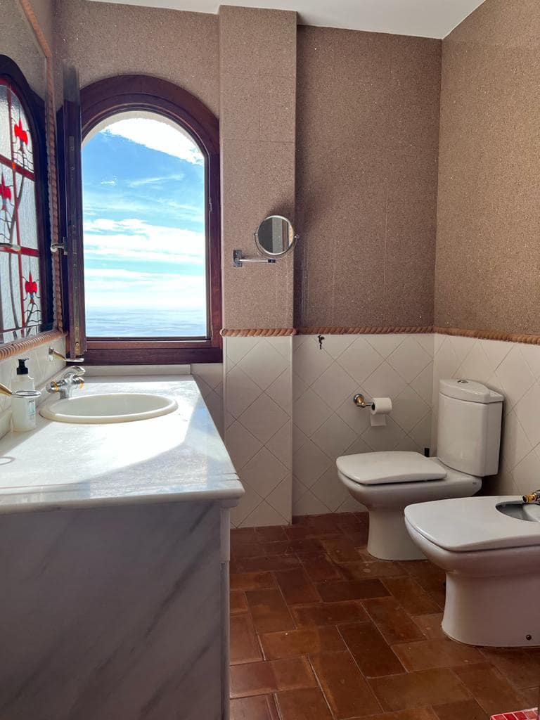 8 soveværelse Villa til salg i Salobrena med swimmingpool - € 3.750.000 (Ref: 7937233)