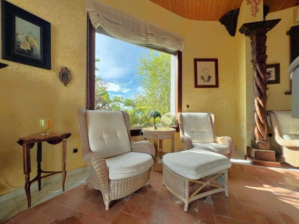 8 soveværelse Villa til salg i Salobrena med swimmingpool - € 3.750.000 (Ref: 7937233)