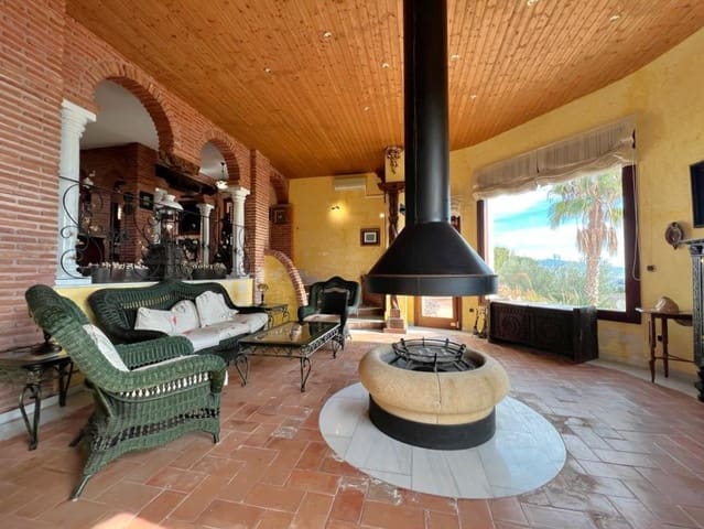 8 soverom Villa til salgs i Salobreña med svømmebasseng - € 3 750 000 (Ref: 7937233)