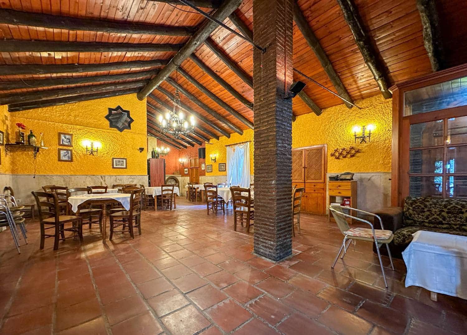 5 sypialnia Finka/Dom wiejski na sprzedaż w Velez de Benaudalla z basenem - 540 000 € (Ref: 7985690)