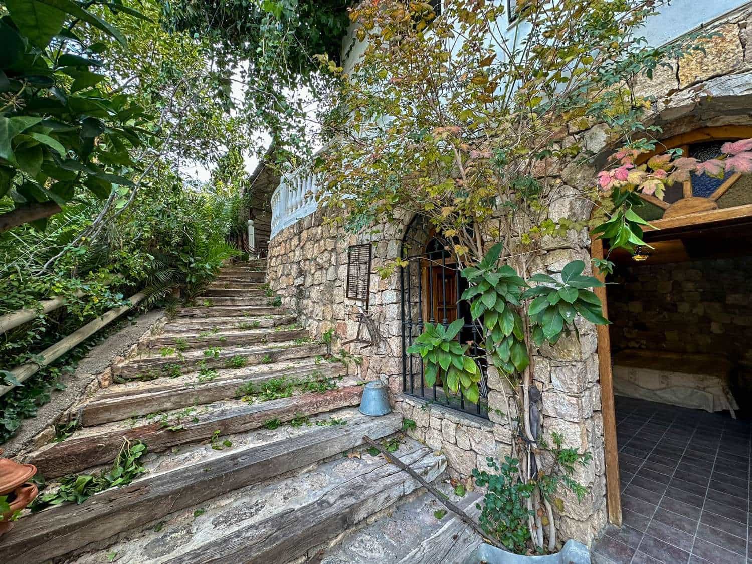 5 sypialnia Finka/Dom wiejski na sprzedaż w Velez de Benaudalla z basenem - 540 000 € (Ref: 7985690)