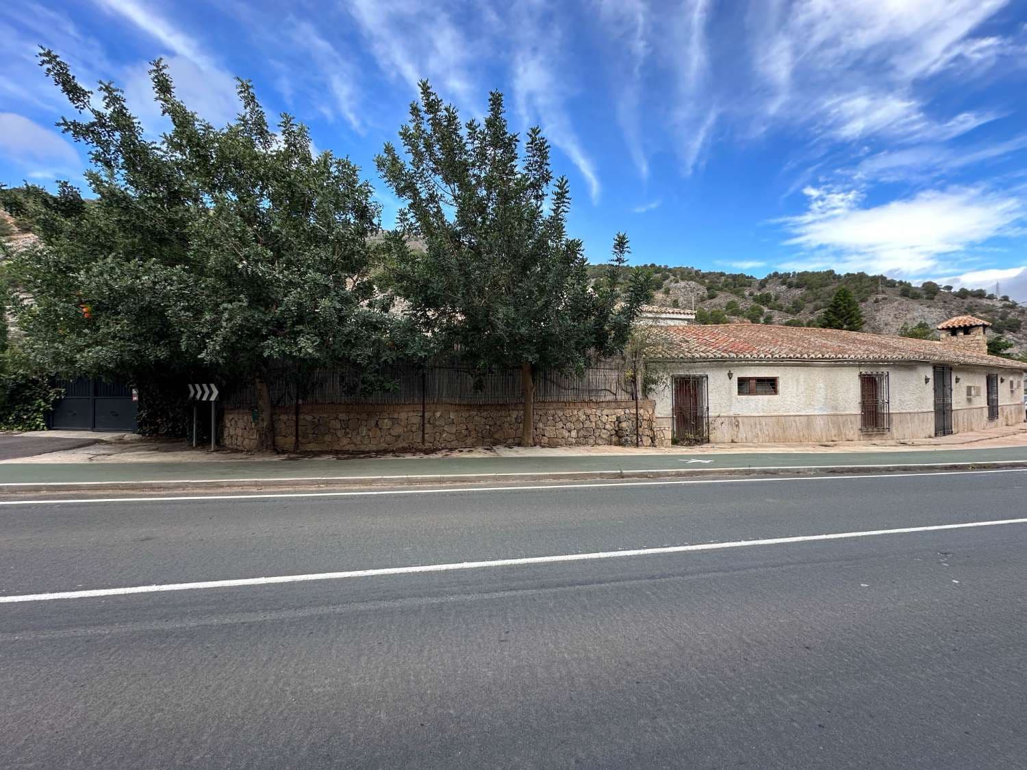 5 sypialnia Finka/Dom wiejski na sprzedaż w Velez de Benaudalla z basenem - 540 000 € (Ref: 7985690)