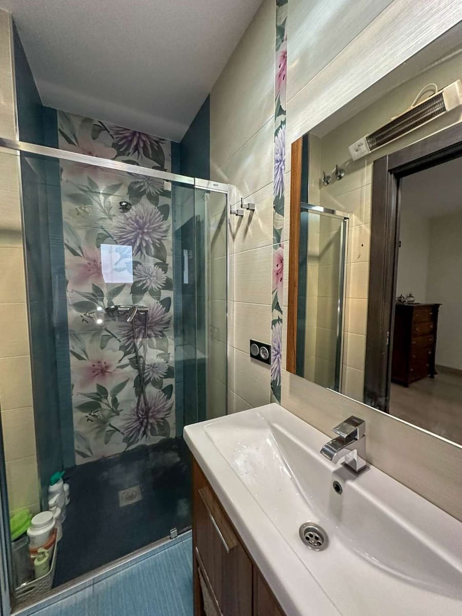 3 soverom Hus til salgs i Velez de Benaudalla med svømmebasseng - € 385 000 (Ref: 7993708)