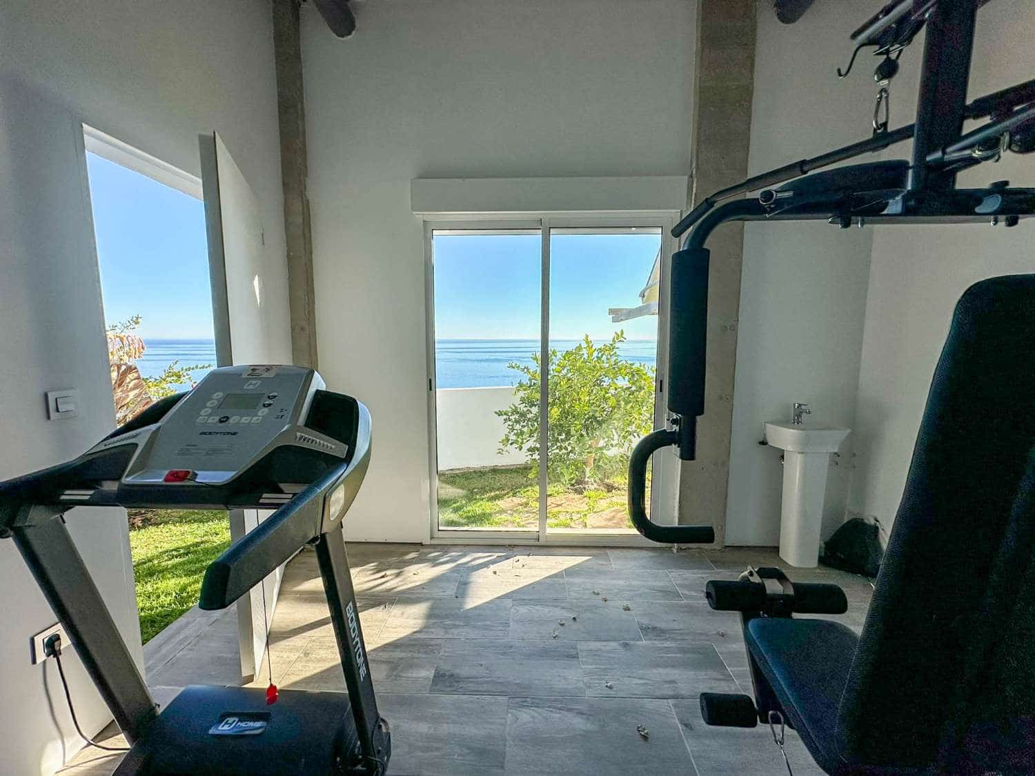 4 Zimmer Villa zu verkaufen in Salobrena mit Pool - 1.650.000 € (Ref: 8074042)