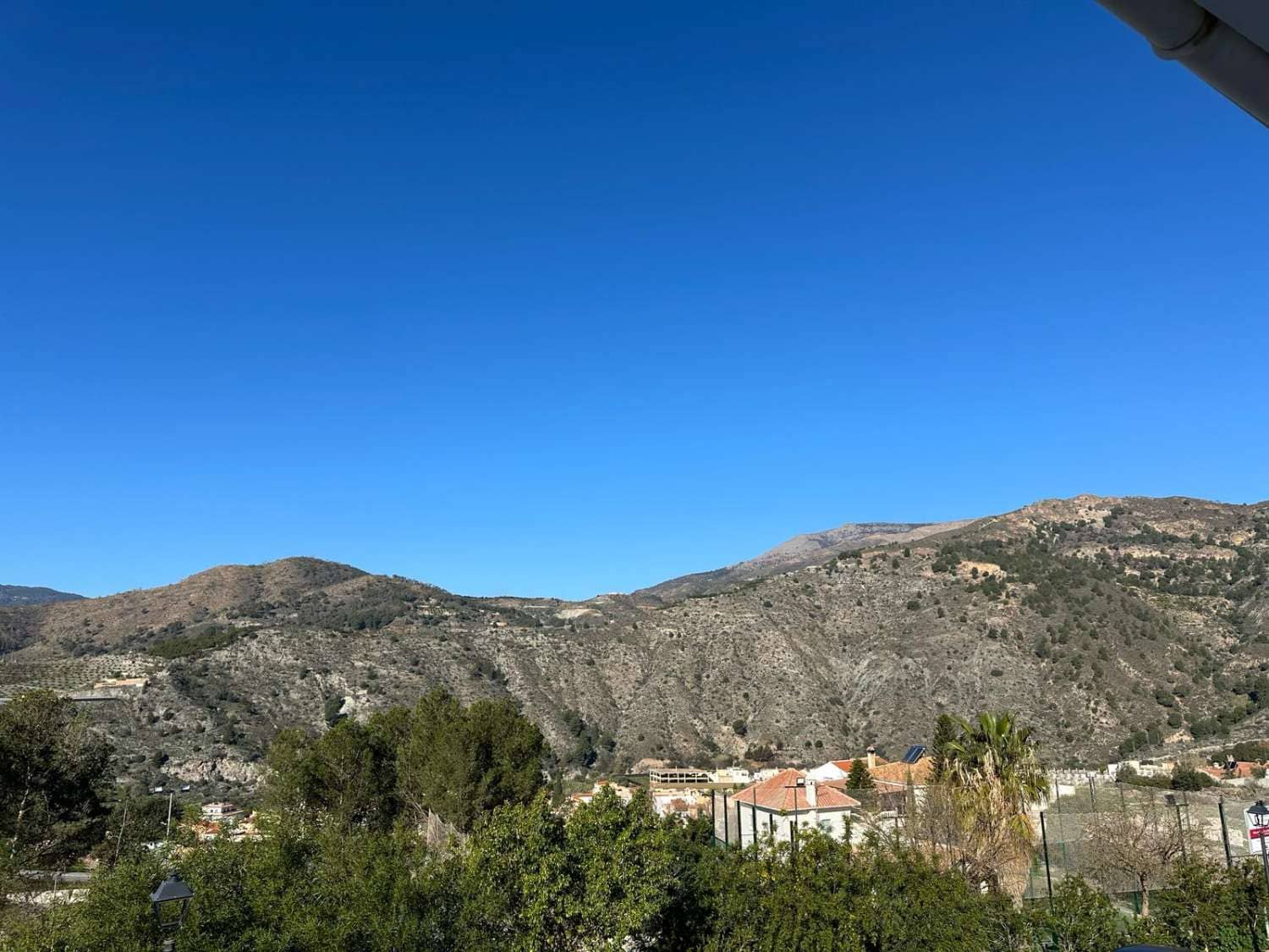 3 bedroom Townhouse for sale in Vélez de Benaudalla with garage € 147,000 (Ref 8113364)