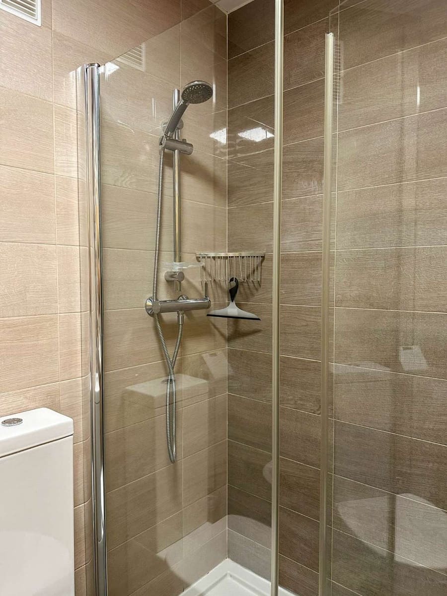 2 slaapkamer Flat te huur in Salobrena met zwembad - € 550 (Ref: 8339624)