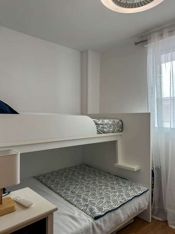 2 slaapkamer Flat te huur in Salobreña met zwembad - € 550 (Ref: 8339624)