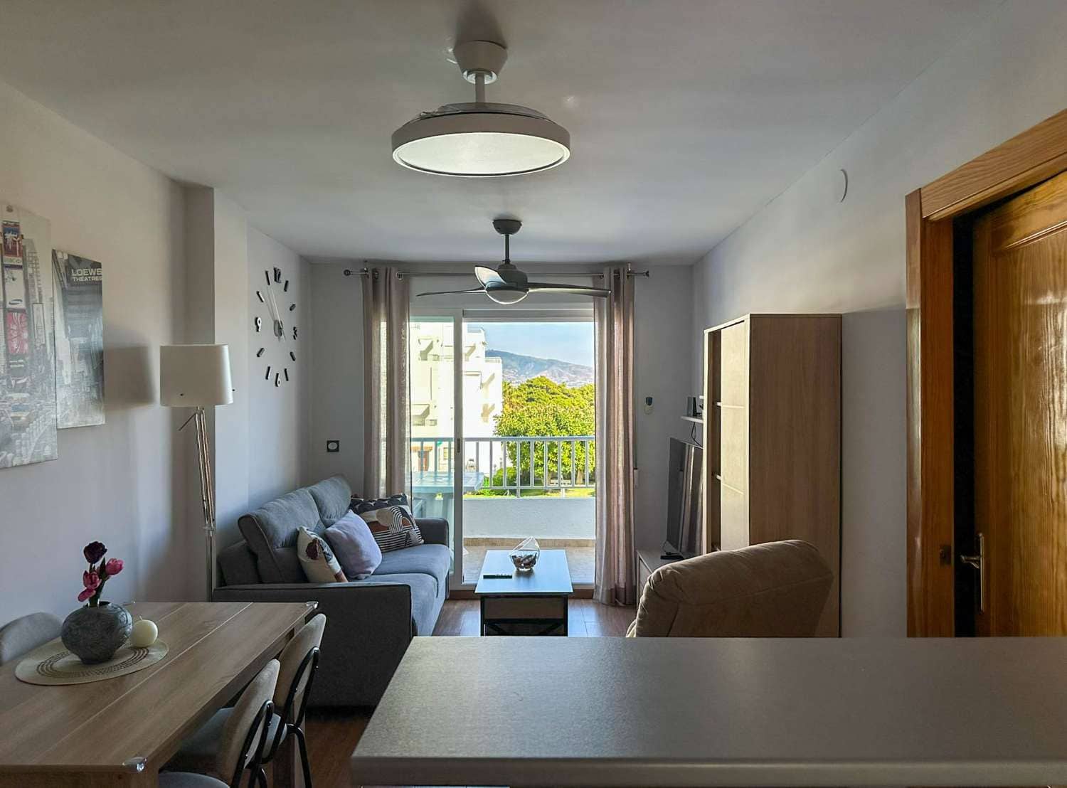 2 slaapkamer Flat te huur in Salobrena met zwembad - € 550 (Ref: 8339624)