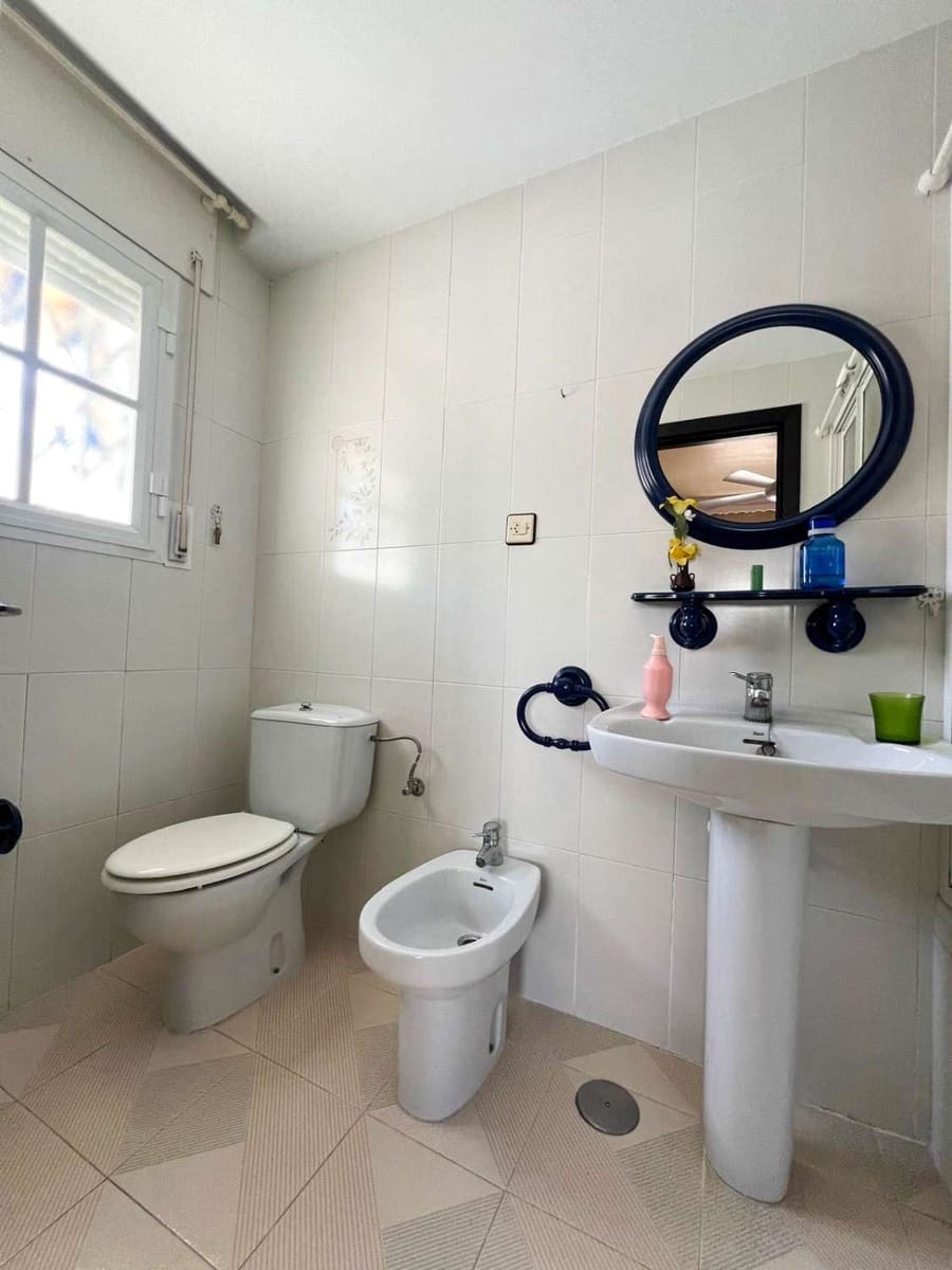 4 soveværelse Byhus til salg i Salobrena med swimmingpool - € 399.000 (Ref: 8383032)