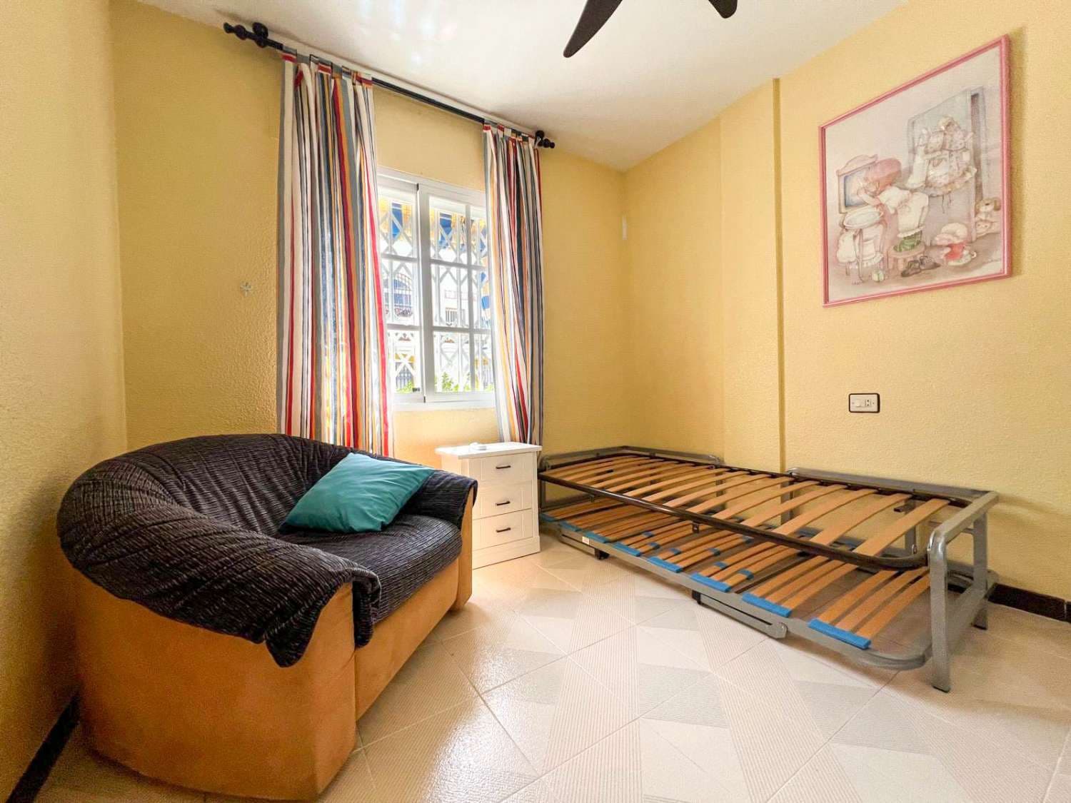 4 soveværelse Byhus til salg i Salobrena med swimmingpool - € 399.000 (Ref: 8383032)