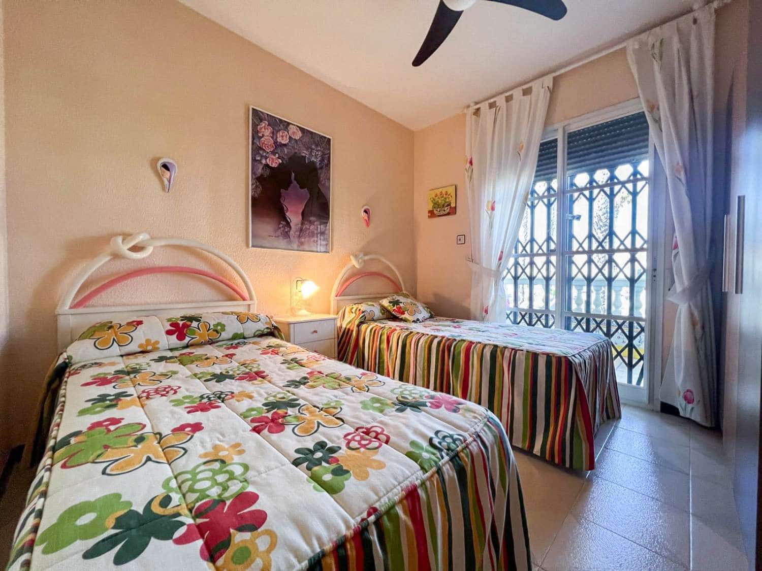 4 soveværelse Byhus til salg i Salobrena med swimmingpool - € 399.000 (Ref: 8383032)