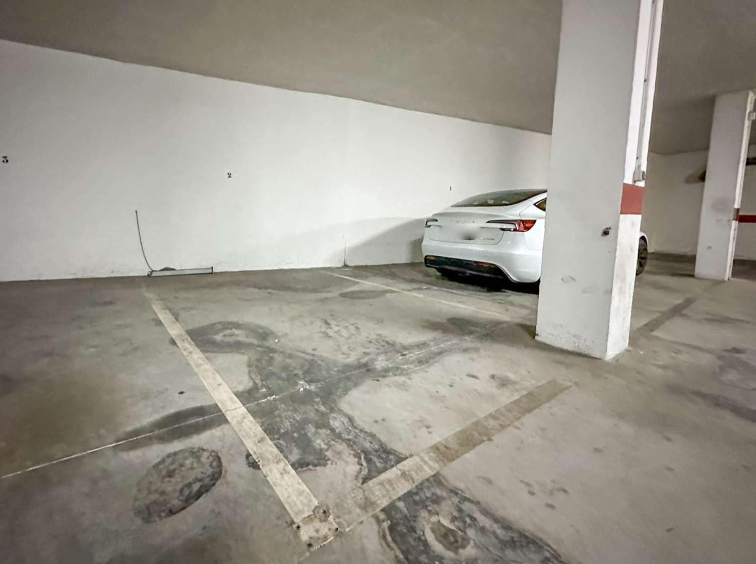 Garage til salg i Salobrena - € 12.000 (Ref: 8549118)