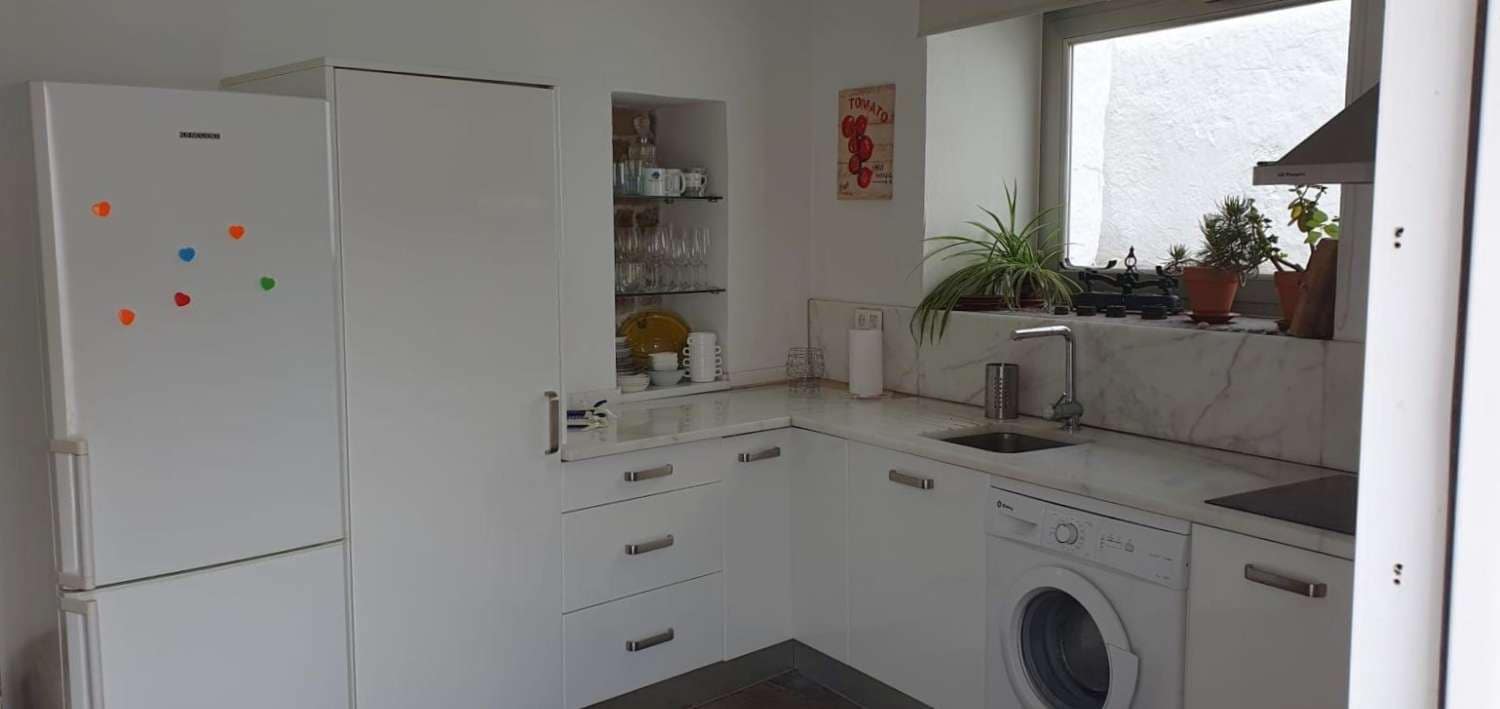 2 soveværelse Byhus til leje i Los Guajares - € 600 (Ref: 8644741)