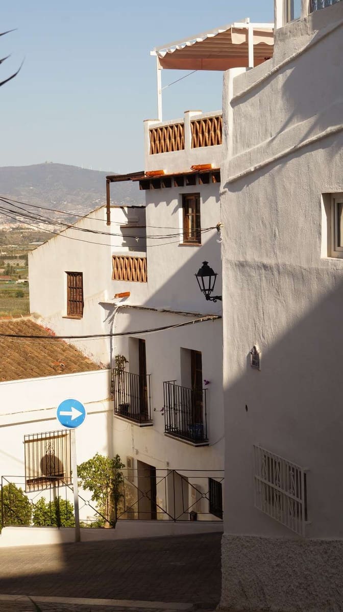 2 slaapkamer Huis te koop in Salobrena - € 220.000 (Ref: 8670279)