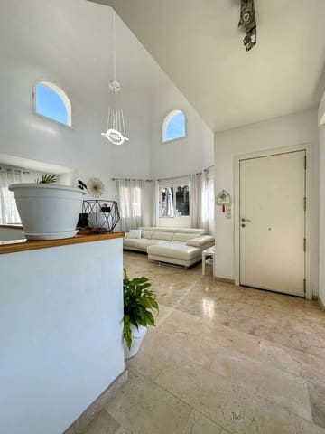 3 bedroom Semi-detached Villa for sale in Salobreña with pool - € 499,000 (Ref: 8671789)