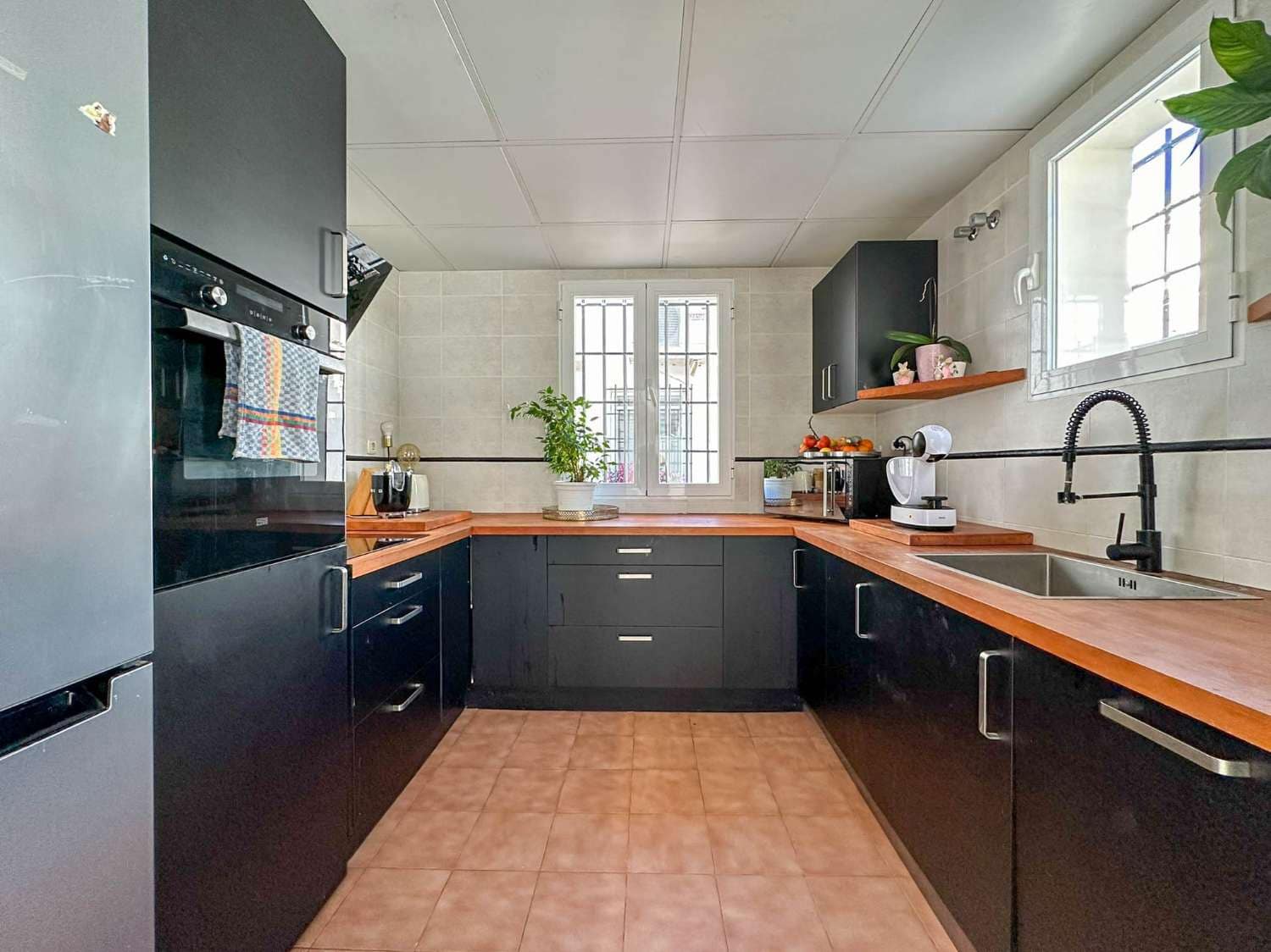 3 soveværelse Semi-Rækkehus til salg i Salobrena med swimmingpool - € 499.000 (Ref: 8671789)